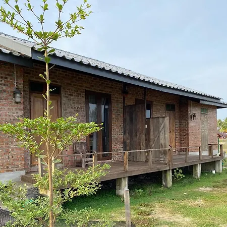 Sekepeng Penarek Kampung Penarik Exterior photo